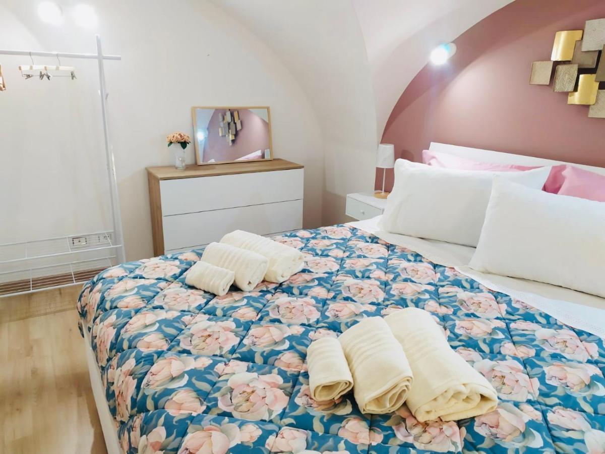 La Maison Rue De Branca Catania Bagian luar foto